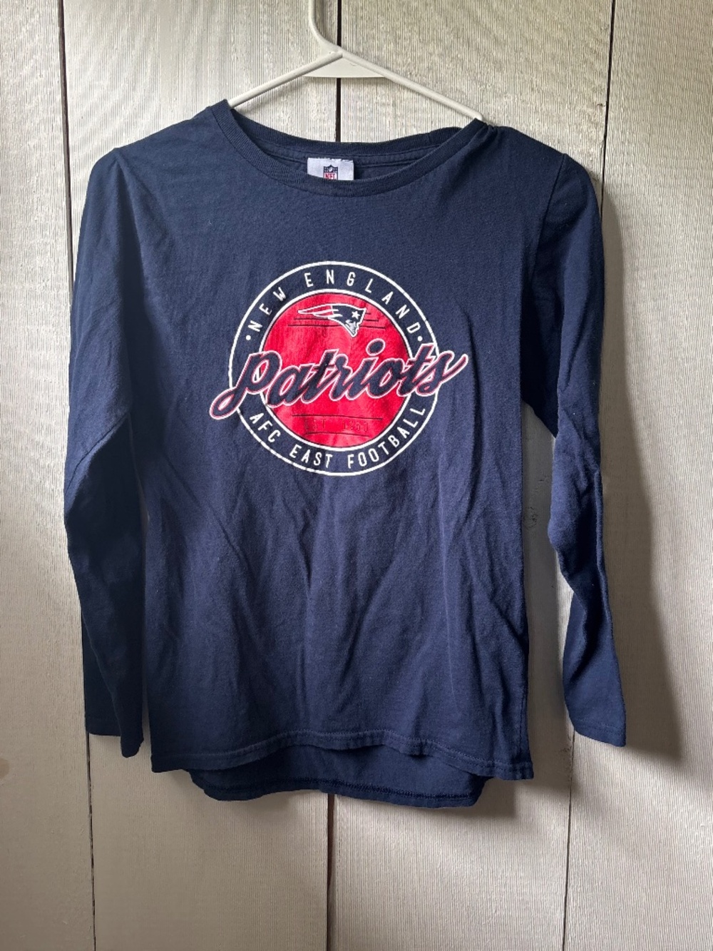 Woman’s New England patriots long sleeve shirt